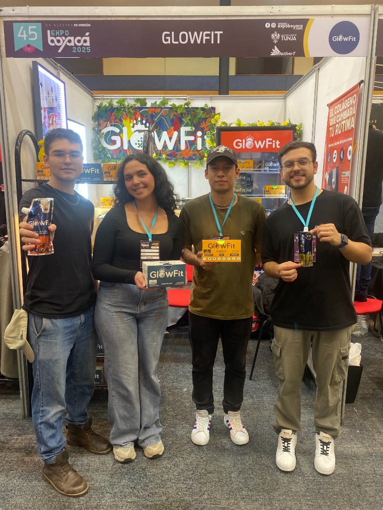 Equipo GlowFit en ExpoBoyacá